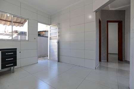 Casa de condomínio para alugar com 80m², 2 quartos e 2 vagas Casa de condomínio para alugar com 80m², 2 quartos e 2 vagasCozinha