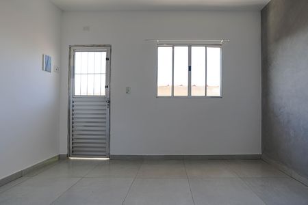 Sala de casa de condomínio para alugar com 2 quartos, 80m² em Vila Bela Flor, Mogi das Cruzes