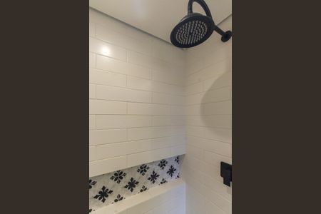 Banheiro de kitnet/studio para alugar com 1 quarto, 24m² em Tatuapé, São Paulo