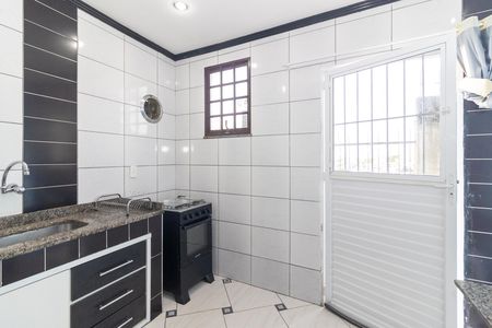 Sala/Cozinha de kitnet/studio para alugar com 1 quarto, 25m² em Bangu, Rio de Janeiro