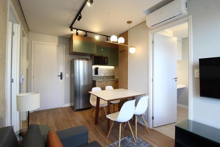 Sala de apartamento para alugar com 2 quartos, 36m² em Moema, São Paulo