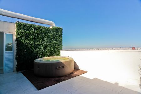 Apartamento à venda com 131m², 3 quartos e 2 vagas Apartamento à venda com 131m², 3 quartos e 2 vagasÁrea externa