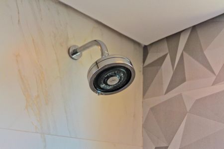 Apartamento à venda com 131m², 3 quartos e 2 vagas Apartamento à venda com 131m², 3 quartos e 2 vagasBanheiro da Suíte
