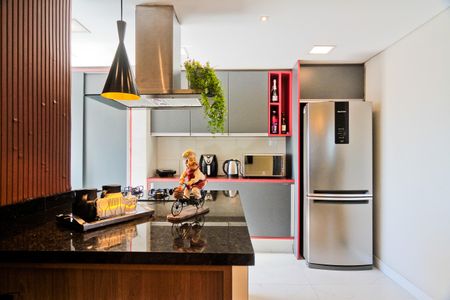 Apartamento à venda com 131m², 3 quartos e 2 vagas Apartamento à venda com 131m², 3 quartos e 2 vagasCozinha
