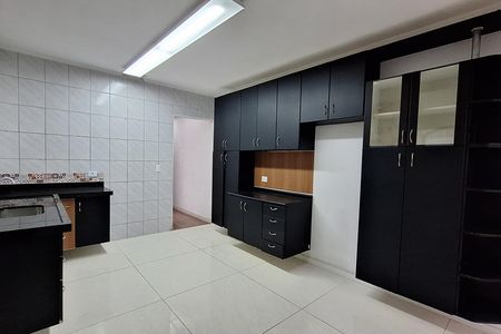 Casa à venda com 150m², 2 quartos e 2 vagas