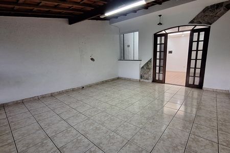 Casa à venda com 150m², 2 quartos e 2 vagas