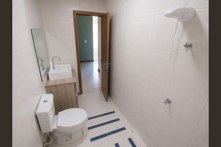 Casa para alugar com 80m², 3 quartos e 2 vagasBanheiro 