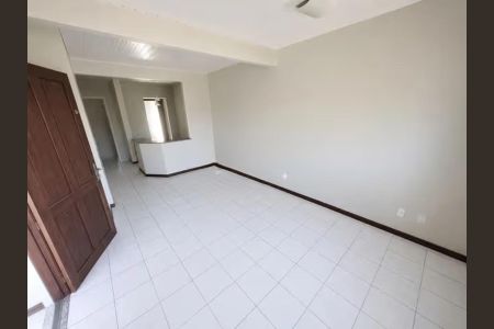 Sala de casa para alugar com 3 quartos, 80m² em Aberta dos Morros, Porto Alegre