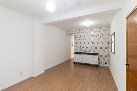 Sala/Cozinha de casa para alugar com 1 quarto, 40m² em Vila Clelia, Osasco