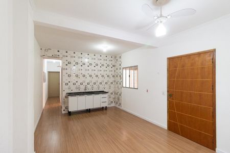 Casa para alugar com 40m², 1 quarto e sem vaga