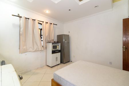 Sala/Quarto/Cozinha de kitnet/studio para alugar com 1 quarto, 25m² em Bangu, Rio de Janeiro