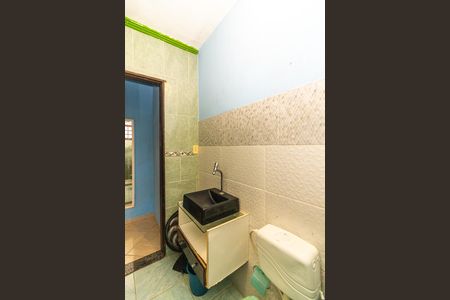 Banheiro de kitnet/studio para alugar com 1 quarto, 25m² em Bangu, Rio de Janeiro