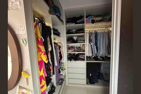 Apartamento para alugar com 144m², 2 quartos e 2 vagas Apartamento para alugar com 144m², 2 quartos e 2 vagasSuite Principal - Closet