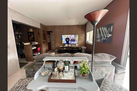 Sala de estar de apartamento para alugar com 2 quartos, 144m² em Alphaville, Santana de Parnaíba