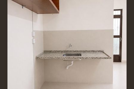 Cozinha de casa para alugar com 1 quarto, 120m² em Cidade Nova, Rio de Janeiro