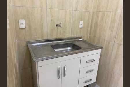 Cozinha de casa para alugar com 1 quarto, 25m² em Cidade Nova, Rio de Janeiro