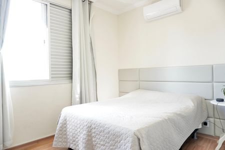 Apartamento à venda com 170m², 4 quartos e 2 vagas Apartamento à venda com 170m², 4 quartos e 2 vagasSuíte