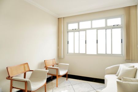 Apartamento à venda com 170m², 4 quartos e 2 vagas Apartamento à venda com 170m², 4 quartos e 2 vagasSala