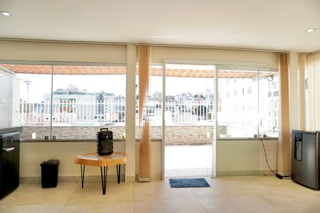 Apartamento à venda com 170m², 4 quartos e 2 vagas Apartamento à venda com 170m², 4 quartos e 2 vagasSala 2 (cobertura)