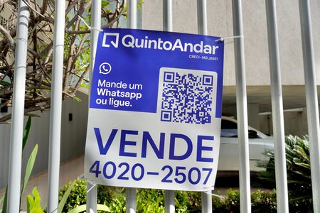 Apartamento à venda com 170m², 4 quartos e 2 vagas Apartamento à venda com 170m², 4 quartos e 2 vagasInstalação de placa 5A: foto 1