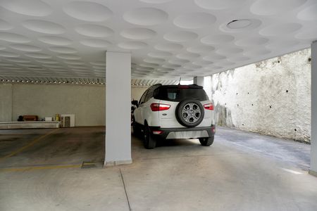 Apartamento à venda com 170m², 4 quartos e 2 vagas Apartamento à venda com 170m², 4 quartos e 2 vagasGaragem (1 vaga e cabem 2 carros)