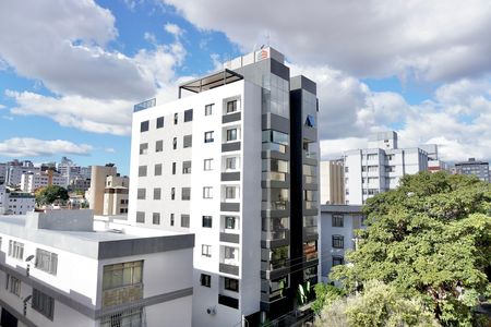 Apartamento à venda com 170m², 4 quartos e 2 vagas Apartamento à venda com 170m², 4 quartos e 2 vagasÁrea da Cobertura - vista