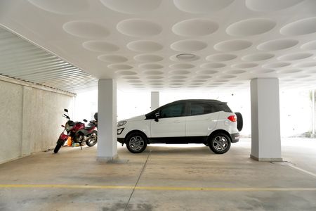 Apartamento à venda com 170m², 4 quartos e 2 vagas Apartamento à venda com 170m², 4 quartos e 2 vagasGaragem (1 vaga e cabem 2 carros)