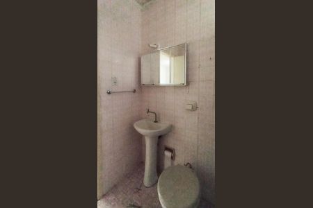 Apartamento à venda com 56m², 2 quartos e sem vaga Apartamento à venda com 56m², 2 quartos e sem vagaBanheiro