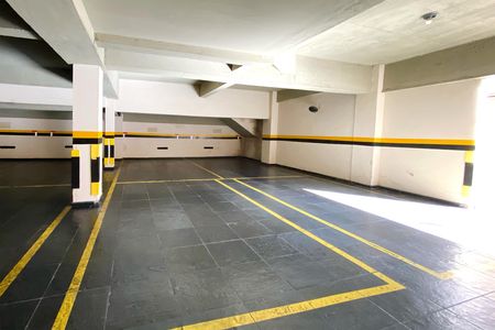 Apartamento à venda com 161m², 3 quartos e 2 vagas Apartamento à venda com 161m², 3 quartos e 2 vagasVagas