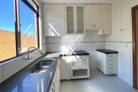 Apartamento à venda com 161m², 3 quartos e 2 vagas Apartamento à venda com 161m², 3 quartos e 2 vagasCozinha