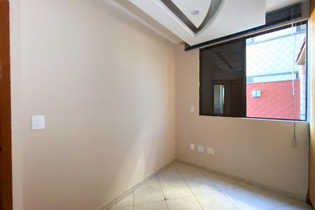 Apartamento à venda com 161m², 3 quartos e 2 vagas Apartamento à venda com 161m², 3 quartos e 2 vagasQuarto 3