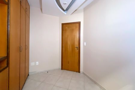 Apartamento à venda com 161m², 3 quartos e 2 vagas Apartamento à venda com 161m², 3 quartos e 2 vagasQuarto 3