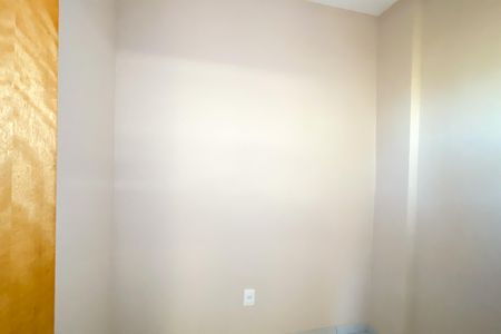 Apartamento à venda com 161m², 3 quartos e 2 vagas Apartamento à venda com 161m², 3 quartos e 2 vagasQuarto de Serviço