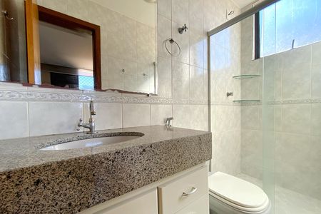 Apartamento à venda com 161m², 3 quartos e 2 vagas Apartamento à venda com 161m², 3 quartos e 2 vagasBanheiro da Suíte