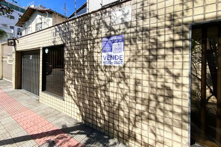 Apartamento à venda com 161m², 3 quartos e 2 vagas Apartamento à venda com 161m², 3 quartos e 2 vagasPlaca ISZK-4