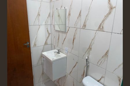 Casa para alugar com 25m², 1 quarto e sem vagaBanheiro