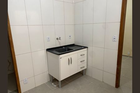 Cozinha de casa para alugar com 1 quarto, 25m² em Cidade Nova, Rio de Janeiro