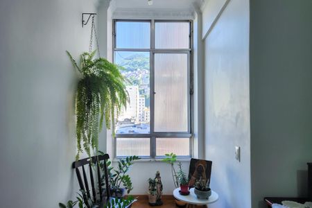 Apartamento à venda com 85m², 3 quartos e sem vaga Apartamento à venda com 85m², 3 quartos e sem vagaSala