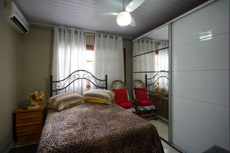 Quarto 2 de casa à venda com 3 quartos, 200m² em Vila Joao Pessoa, Porto Alegre