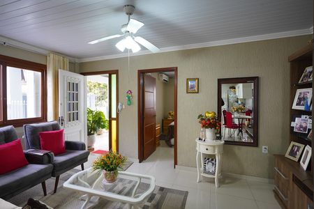 Sala de casa à venda com 3 quartos, 200m² em Vila Joao Pessoa, Porto Alegre