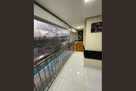 Apartamento à venda com 83m², 2 quartos e 2 vagas Apartamento à venda com 83m², 2 quartos e 2 vagasVaranda