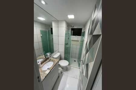 Apartamento à venda com 83m², 2 quartos e 2 vagas Apartamento à venda com 83m², 2 quartos e 2 vagasBanheiro
