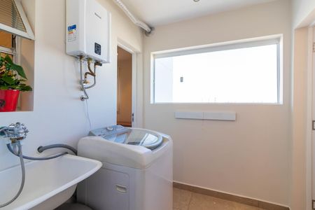 Apartamento à venda com 70m², 3 quartos e 1 vagaÁrea de Serviço