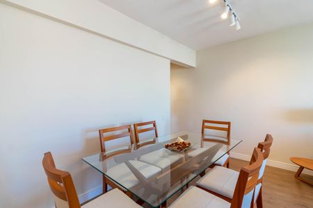 Apartamento à venda com 70m², 3 quartos e 1 vagaSala de Jantar