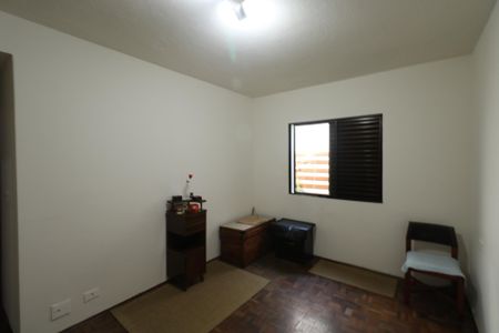 Casa à venda com 350m², 3 quartos e 3 vagas Casa à venda com 350m², 3 quartos e 3 vagasSuíte