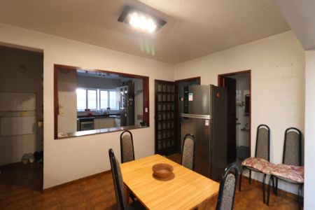 Casa à venda com 350m², 3 quartos e 3 vagas Casa à venda com 350m², 3 quartos e 3 vagasSala de Jantar