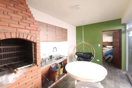 Casa à venda com 350m², 3 quartos e 3 vagas Casa à venda com 350m², 3 quartos e 3 vagasÁrea Gourmet