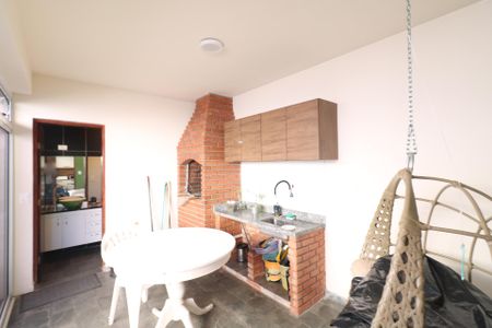 Casa à venda com 350m², 3 quartos e 3 vagas Casa à venda com 350m², 3 quartos e 3 vagasÁrea Gourmet