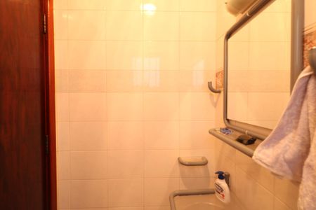 Casa à venda com 350m², 3 quartos e 3 vagas Casa à venda com 350m², 3 quartos e 3 vagasLavabo