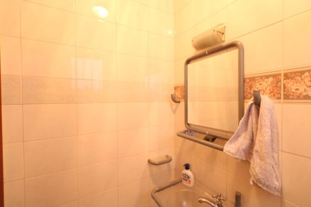 Casa à venda com 350m², 3 quartos e 3 vagas Casa à venda com 350m², 3 quartos e 3 vagasLavabo